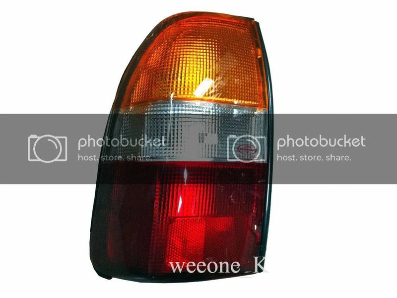 Mitsubishi L200 Left Side Tail Light (1995-2005)