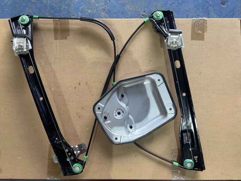 VW Golf MK5 Front RH Window Regulator (2004–2011)