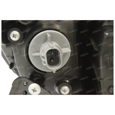 Mitsubishi Triton Left Hand Headlight with Clear Blinker (2006-2009)
