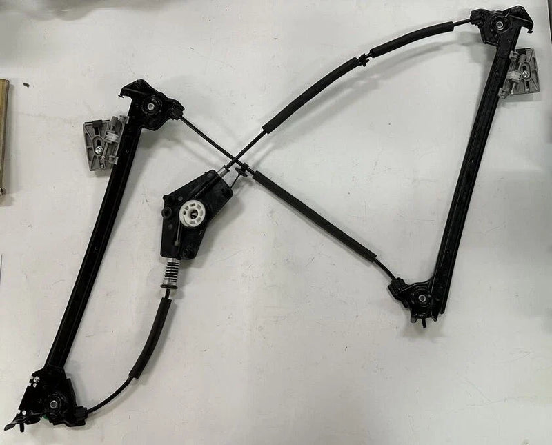 Porsche 911 997 Front RH Window Regulator W/o Motor (2004–2013)