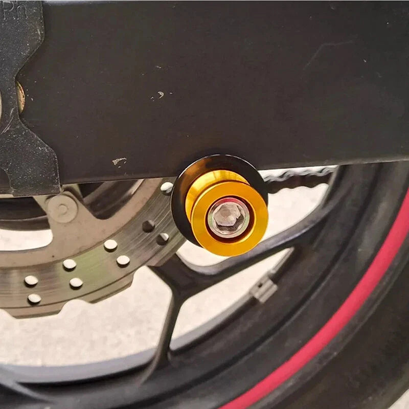 YAMAHA YZF R6 2 x Gold 6mm Swingarm Spools (2006-2023)