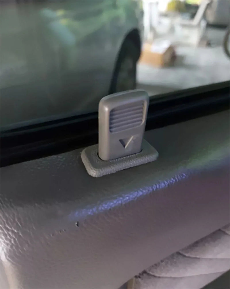 Holden Rodeo 2 x Door Lock Knobs (1989-2001)