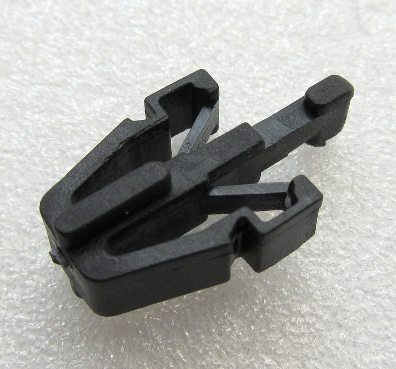 Isuzu D-Max, Holden Rodeo, Colorado, Mitsubishi L200 Grill Lock Clip (2002-2023)
