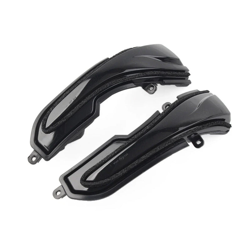 Infiniti Nissan Skyline Dynamic LED Turn Signal Light