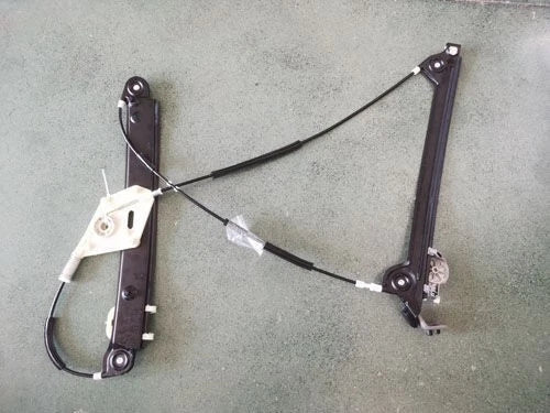 BMW 1 Series Front Right Window Regulator Without Motor (2007–2014)