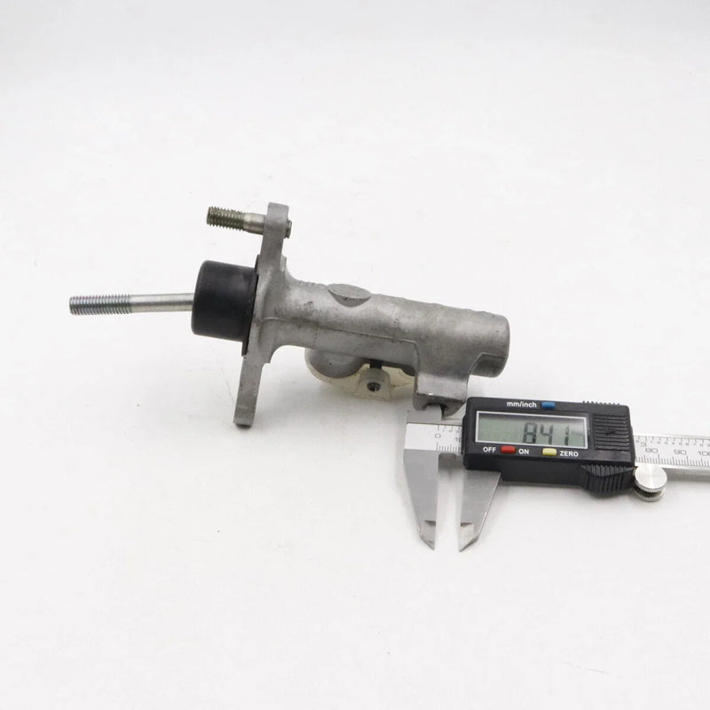 Toyota HiluxSmart KUN26 2008-2010 Clutch Master Cylinder