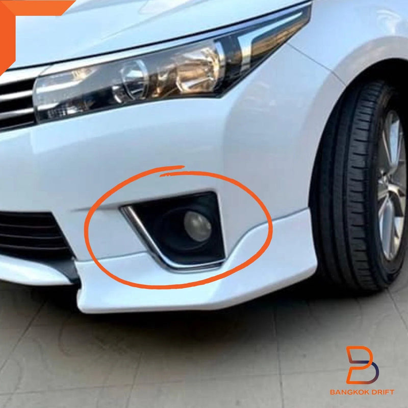 Toyota Corolla Sedan Chrome Fog Lamp Driving Light Set (2014-2017)