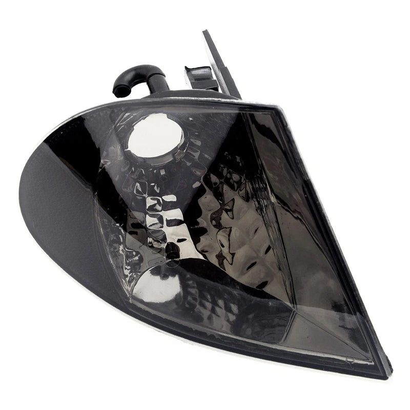 BMW 3 Series E46 Sedan Right Turn Signal Corner Marker Light (1999-2001)