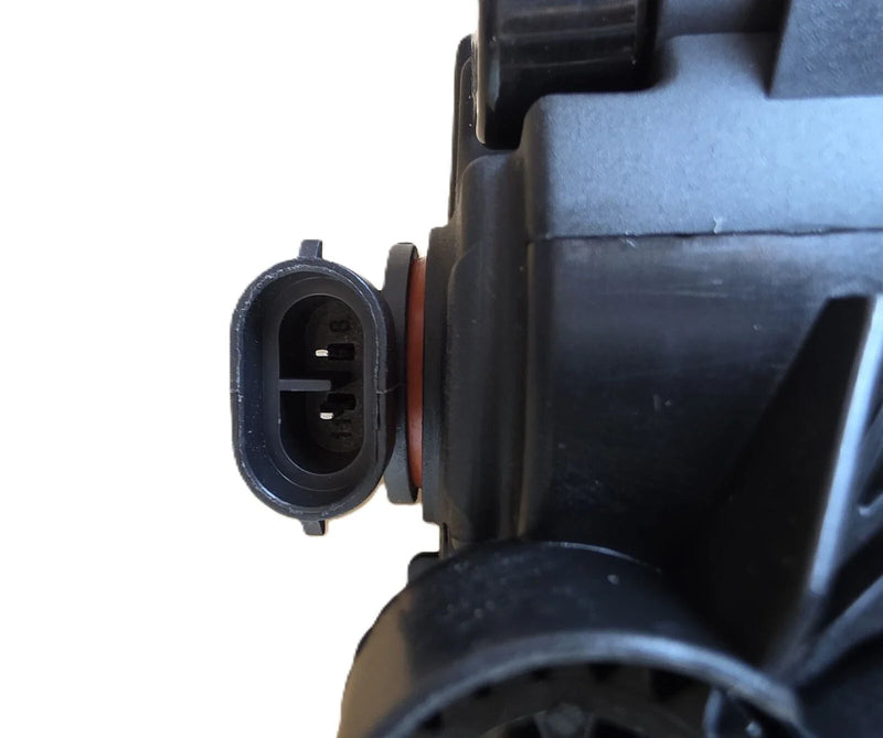 Mitsubishi Challenger Fog Lamp Right Driver's Side (2009–2015)