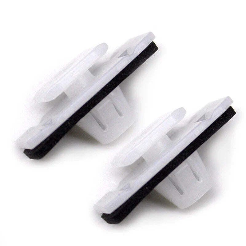 Honda Pilot 50 x Lower Door Garnish Clips (2003-2008)
