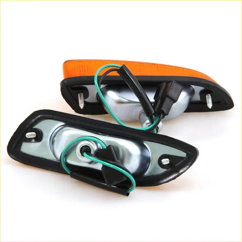Side marker light x2 for nissan datsun bluebird-u 510 1967-1975 with orange black lens chrome interior and green wiring back view