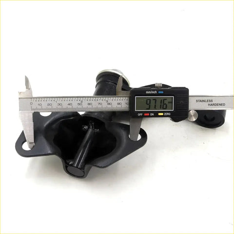 Black metal steering drag link manifold for nissan big-m np300 1997-2000 measured 97.16 mm wide with digital caliper